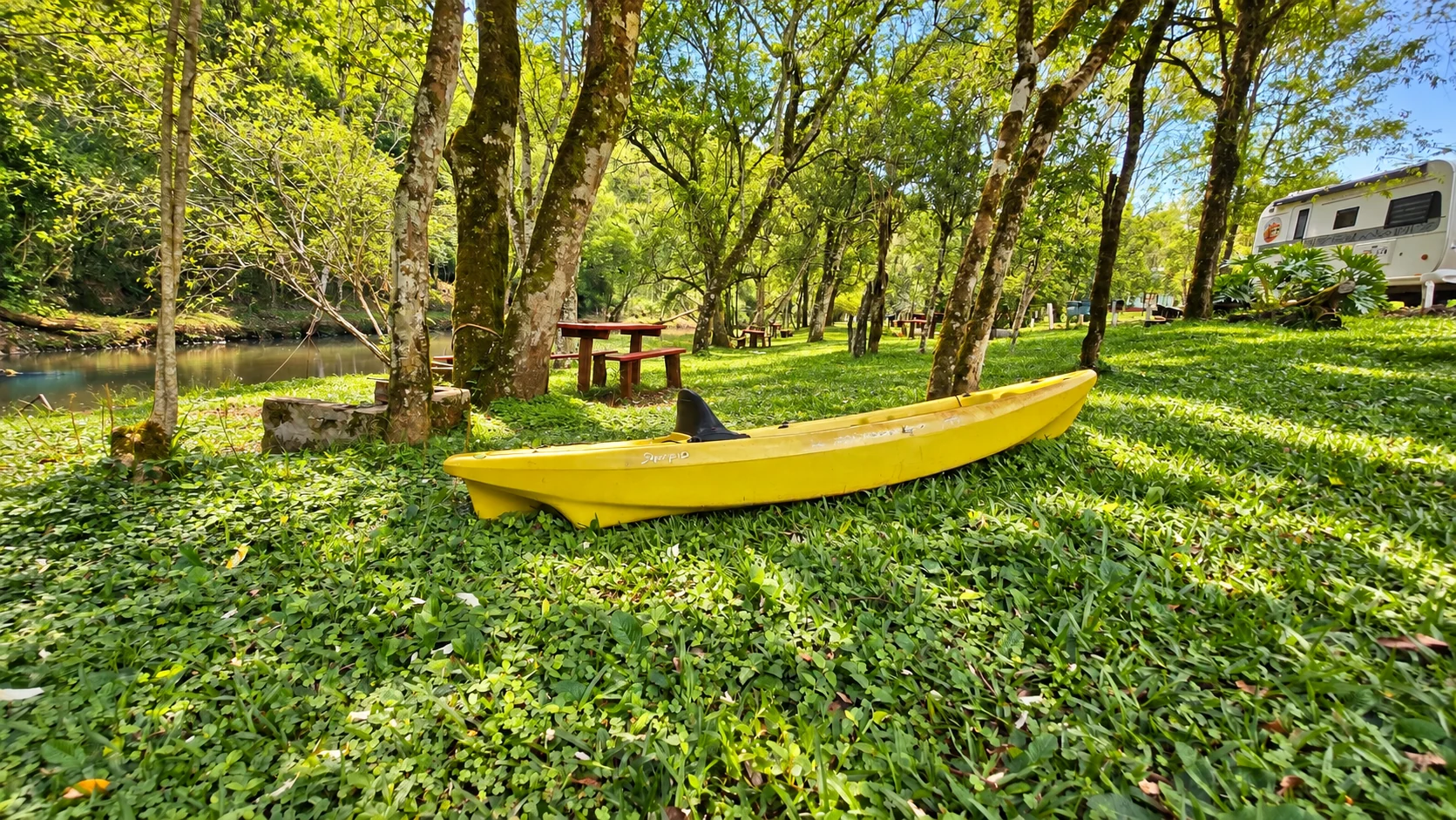 Kayak disponible en el complejo